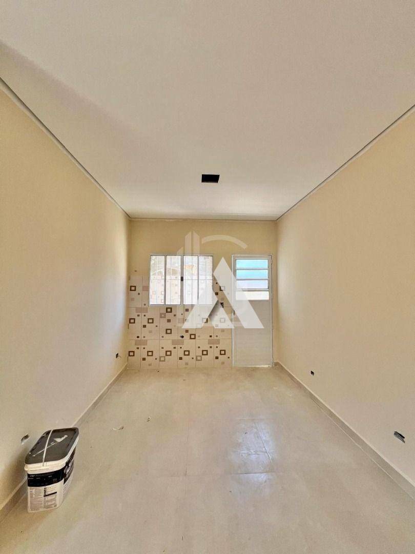 Casa à venda com 2 quartos, 53m² - Foto 6