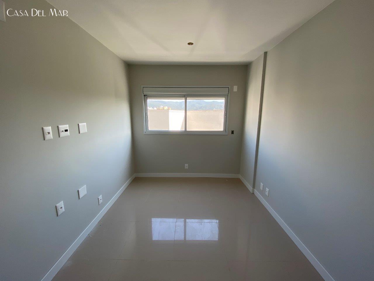 Apartamento à venda com 2 quartos, 75m² - Foto 27