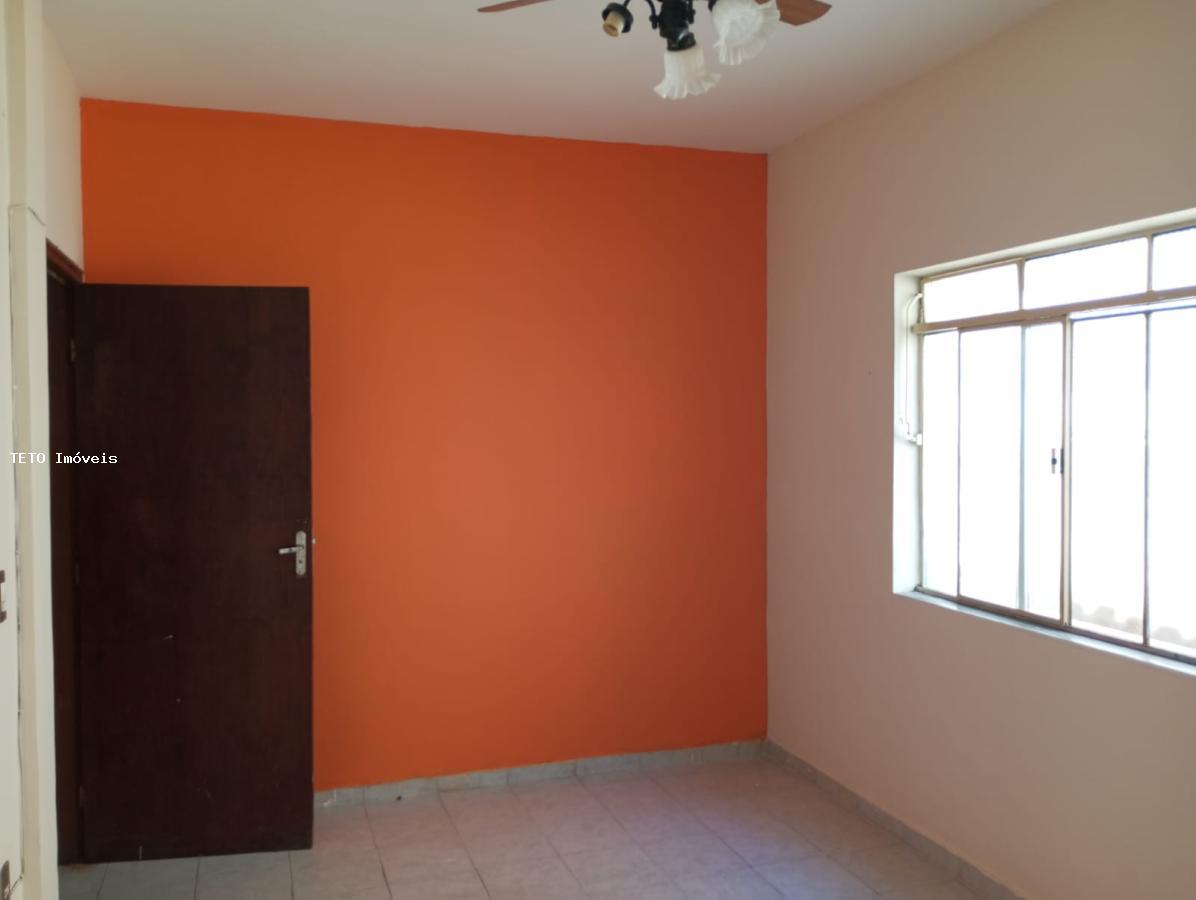 Apartamento à venda com 3 quartos - Foto 1