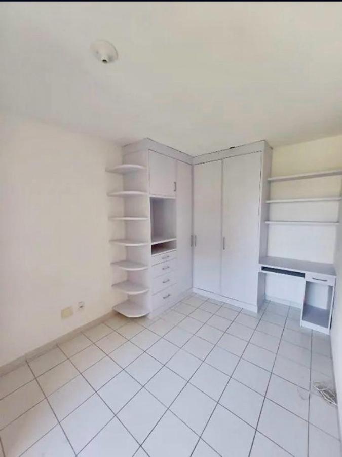 Apartamento à venda com 3 quartos, 90m² - Foto 4