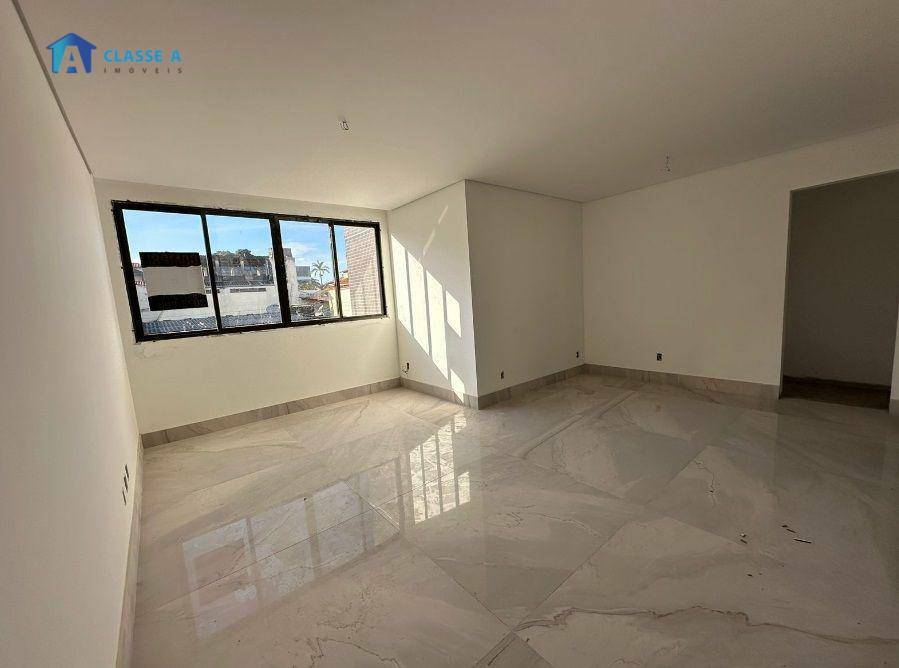 Apartamento à venda com 3 quartos, 75m² - Foto 2