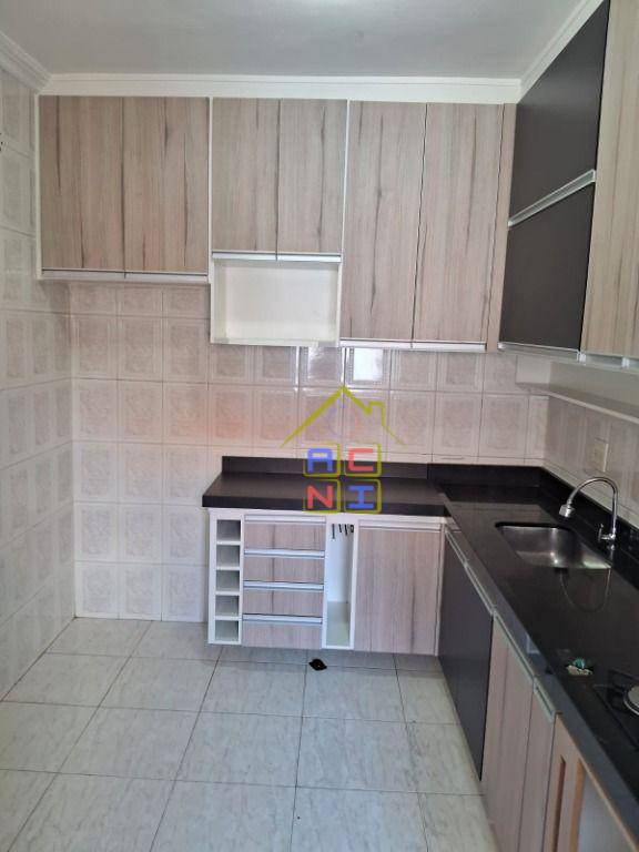 Apartamento à venda com 2 quartos, 72m² - Foto 9