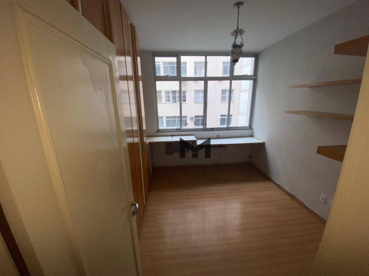 Apartamento à venda com 3 quartos, 179m² - Foto 13