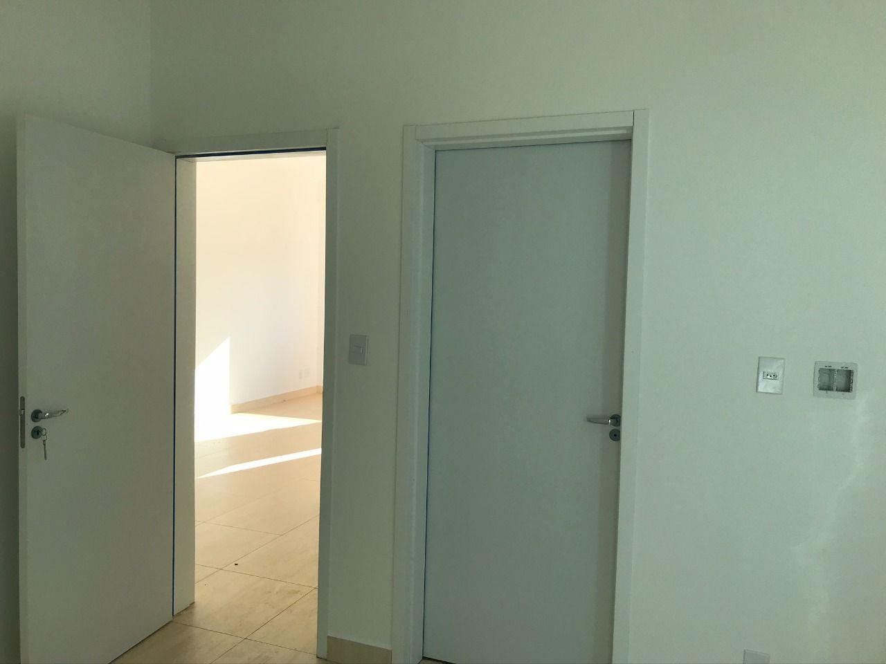 Casa à venda com 2 quartos, 59m² - Foto 13