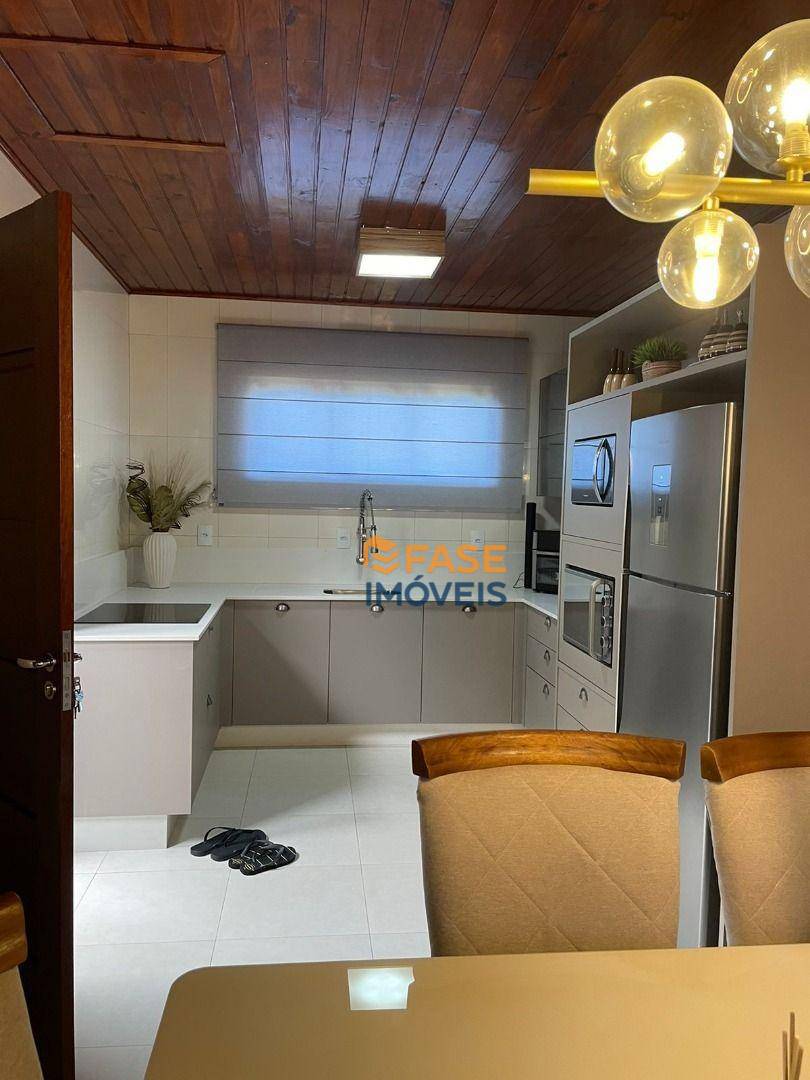 Casa à venda com 3 quartos, 140m² - Foto 7