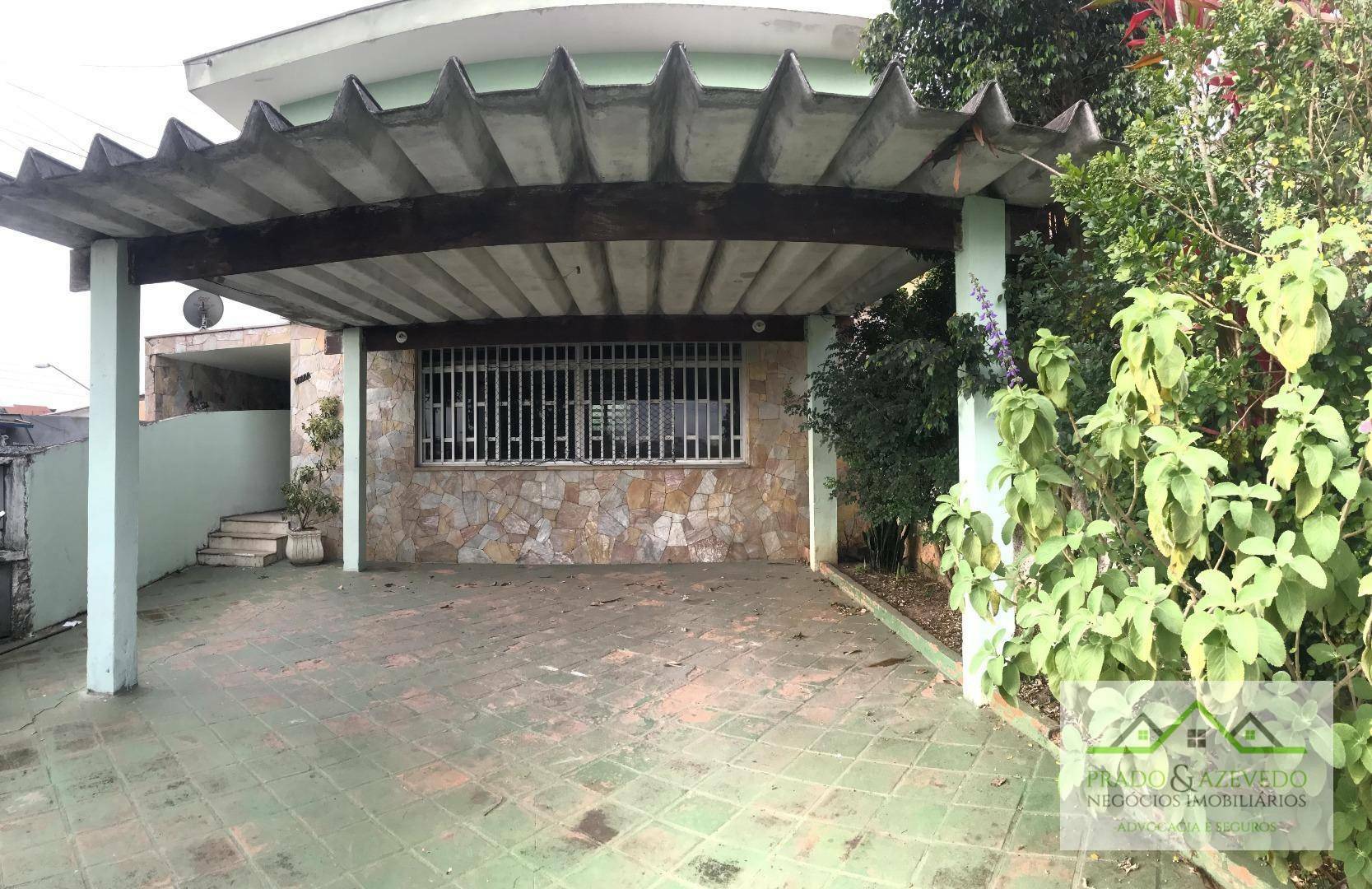 Casa à venda com 3 quartos, 330m² - Foto 2
