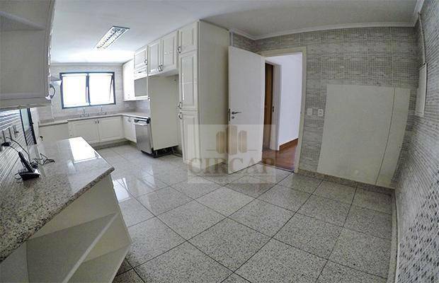 Apartamento à venda com 4 quartos, 188m² - Foto 9