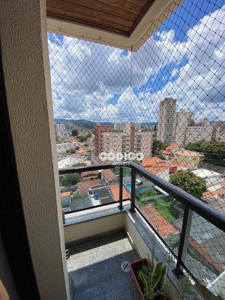 Apartamento à venda com 3 quartos, 144m² - Foto 2