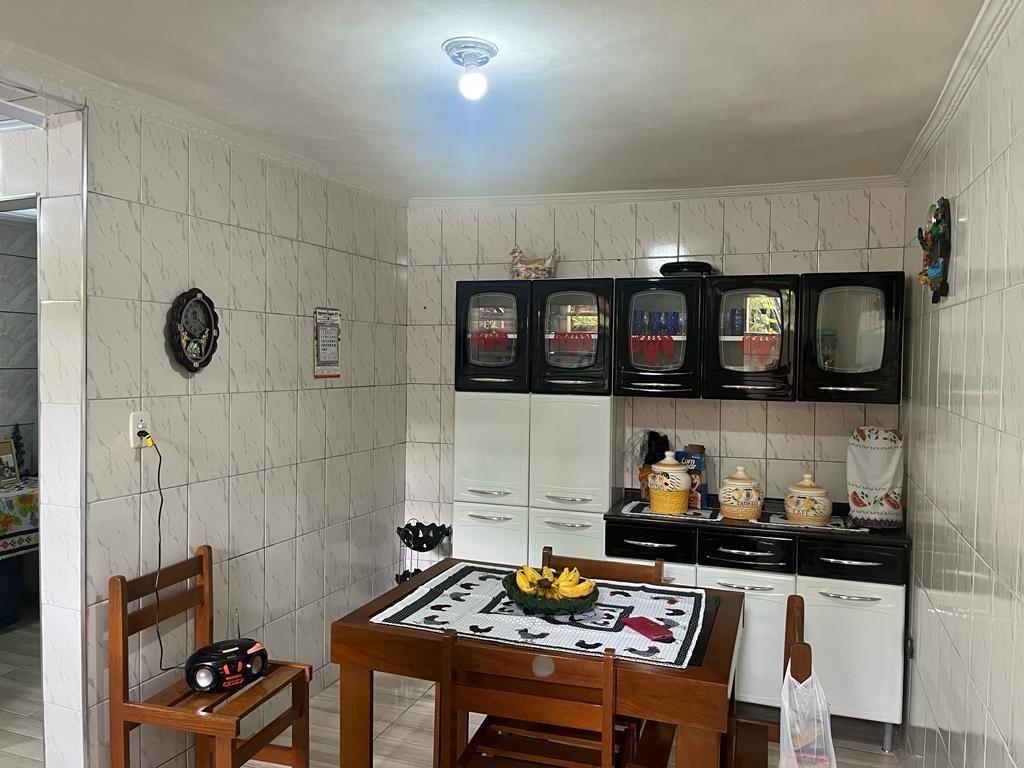 Casa à venda com 4 quartos, 150m² - Foto 12