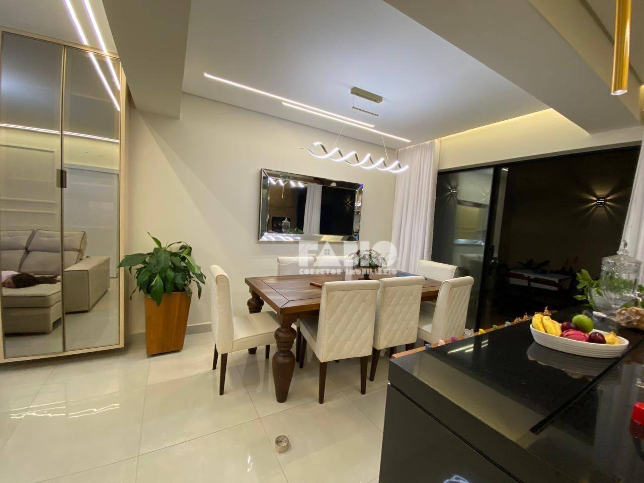Casa à venda com 3 quartos, 169m² - Foto 9