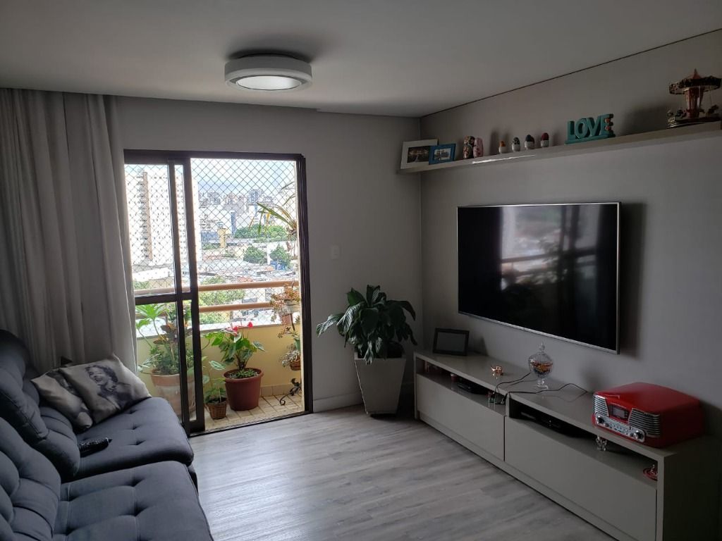 Apartamento à venda com 3 quartos, 95m² - Foto 1