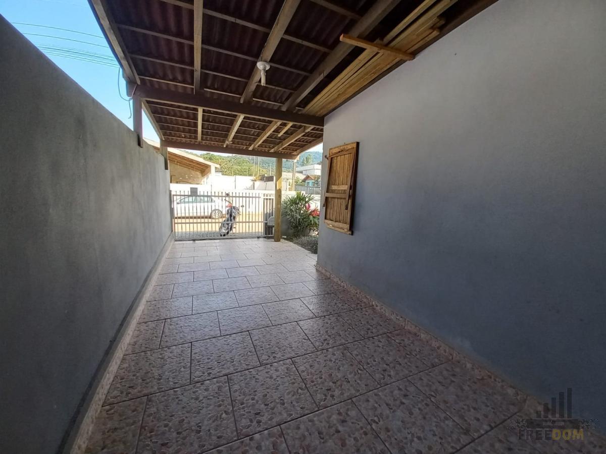 Casa à venda com 2 quartos, 98m² - Foto 11