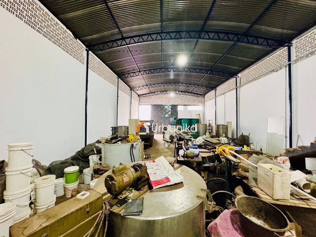 Depósito-Galpão, 300 m² - Foto 1