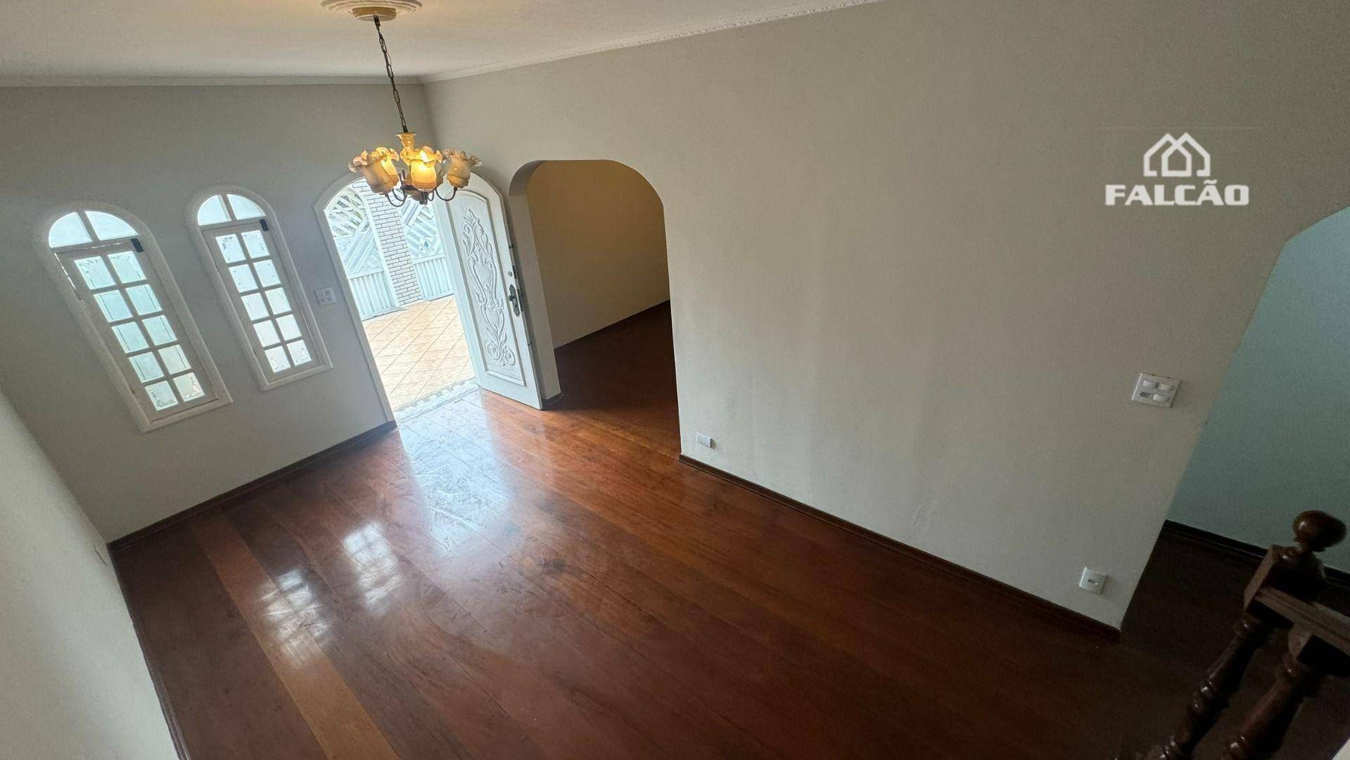 Sobrado à venda com 4 quartos, 214m² - Foto 3