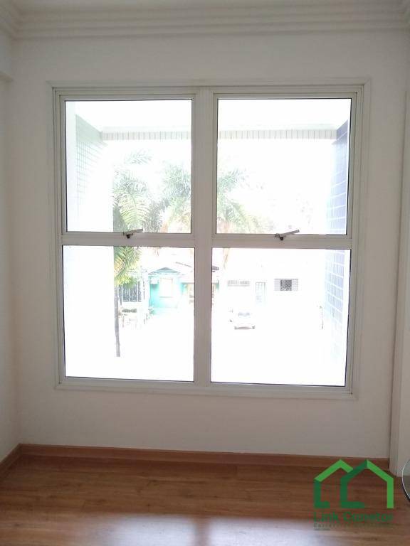 Apartamento à venda com 2 quartos, 70m² - Foto 18