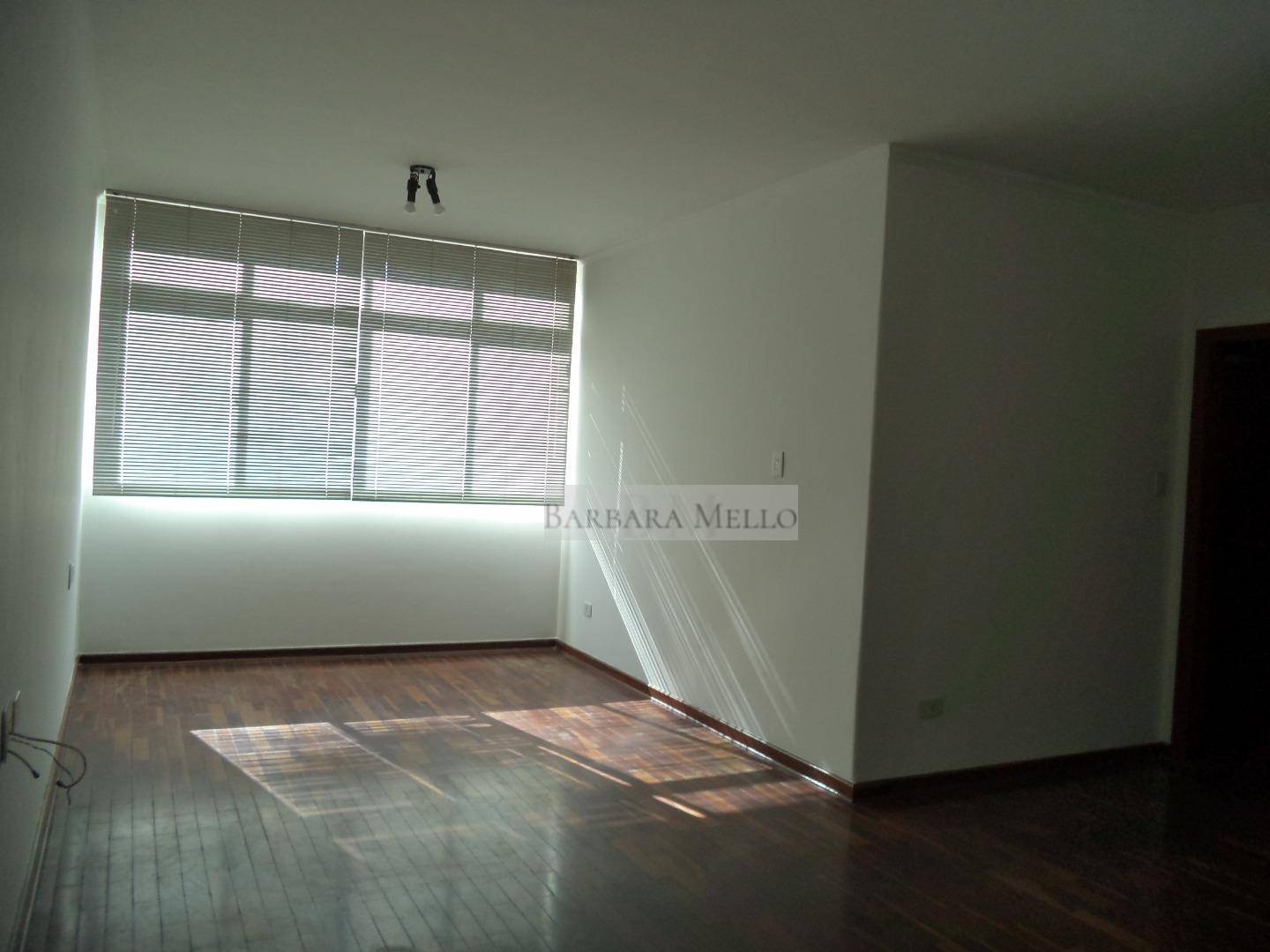 Apartamento à venda e aluguel com 3 quartos, 105m² - Foto 1