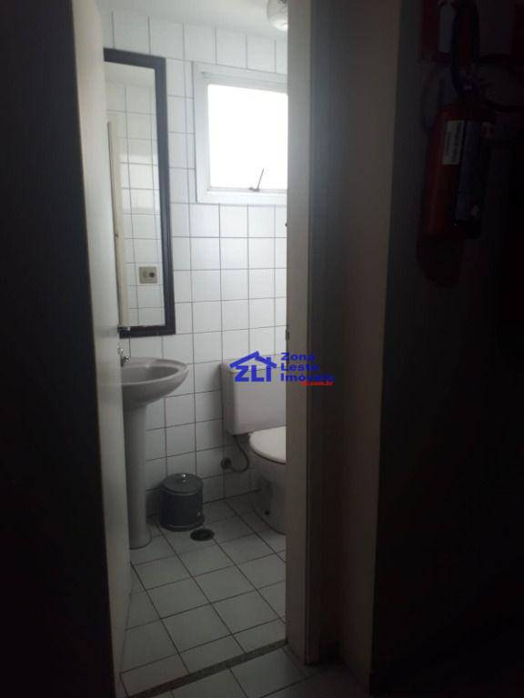 Apartamento à venda com 3 quartos, 64m² - Foto 28