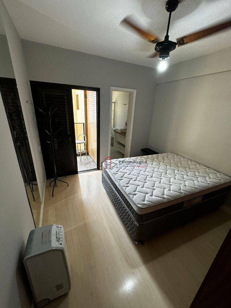 Apartamento à venda com 2 quartos, 62m² - Foto 7