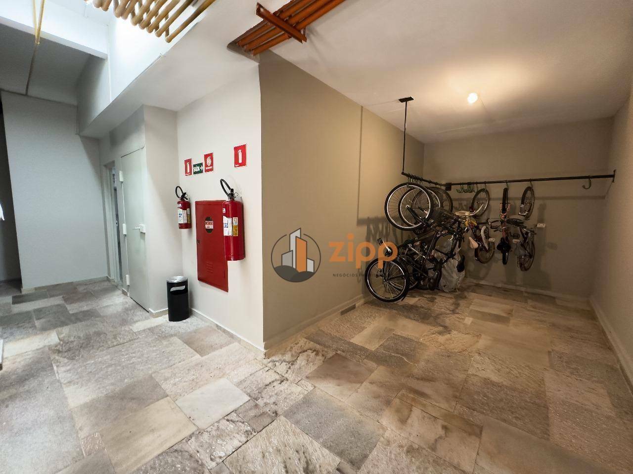 Apartamento à venda com 4 quartos, 195m² - Foto 30