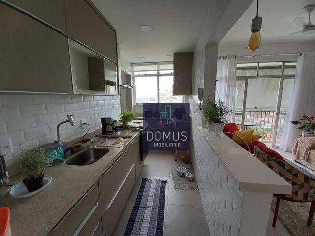 Apartamento à venda com 2 quartos, 77m² - Foto 1