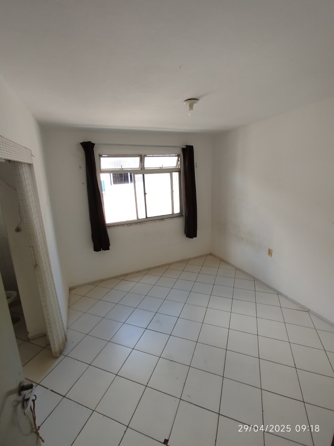 Apartamento para alugar com 2 quartos, 75m² - Foto 17