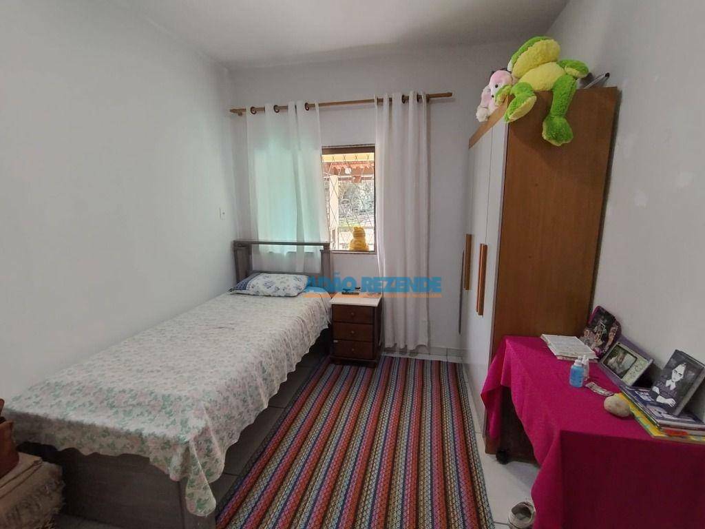 Casa à venda com 5 quartos, 182m² - Foto 38