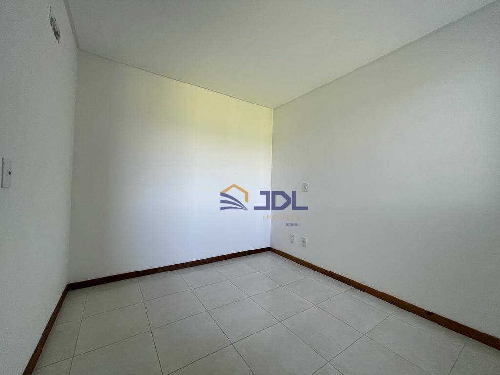 Apartamento à venda com 2 quartos, 77m² - Foto 9