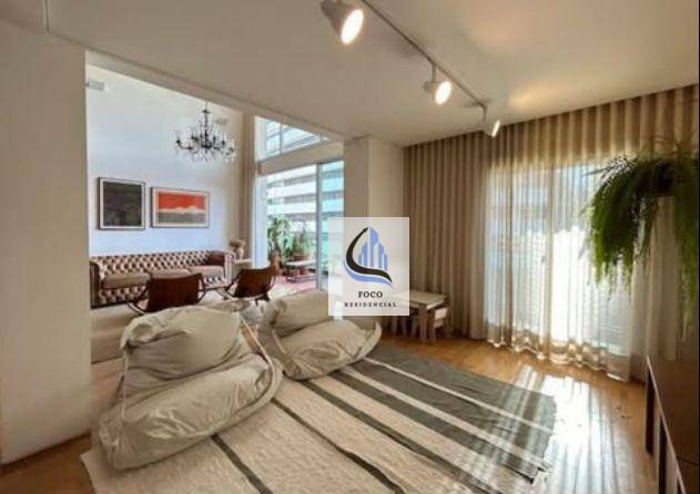 Apartamento à venda com 3 quartos, 238m² - Foto 10