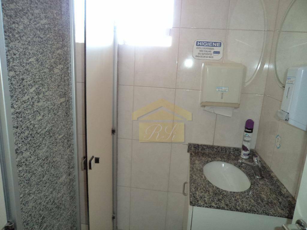 Sobrado à venda e aluguel com 1 quarto, 200m² - Foto 7