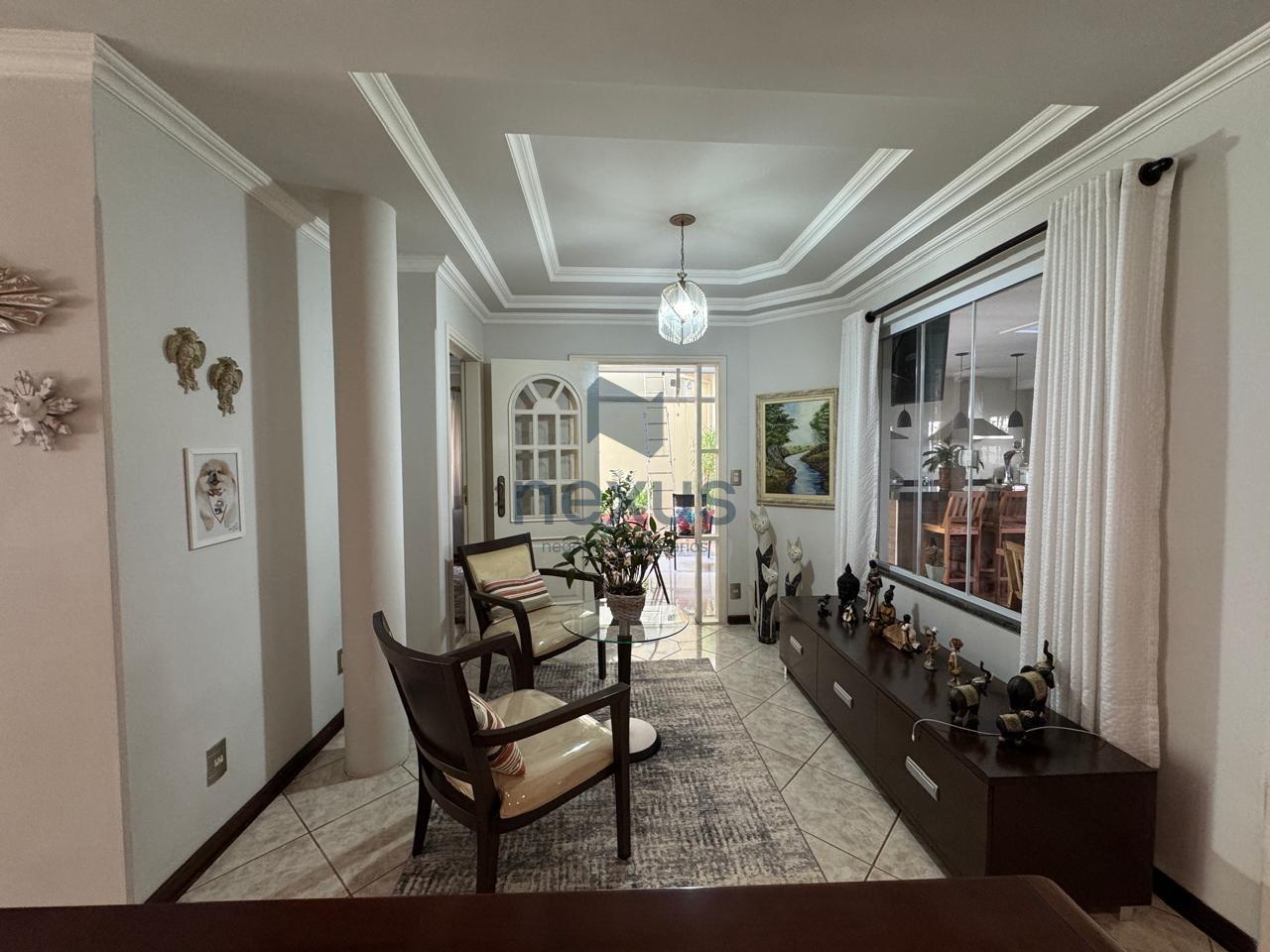 Casa à venda com 3 quartos, 400m² - Foto 9