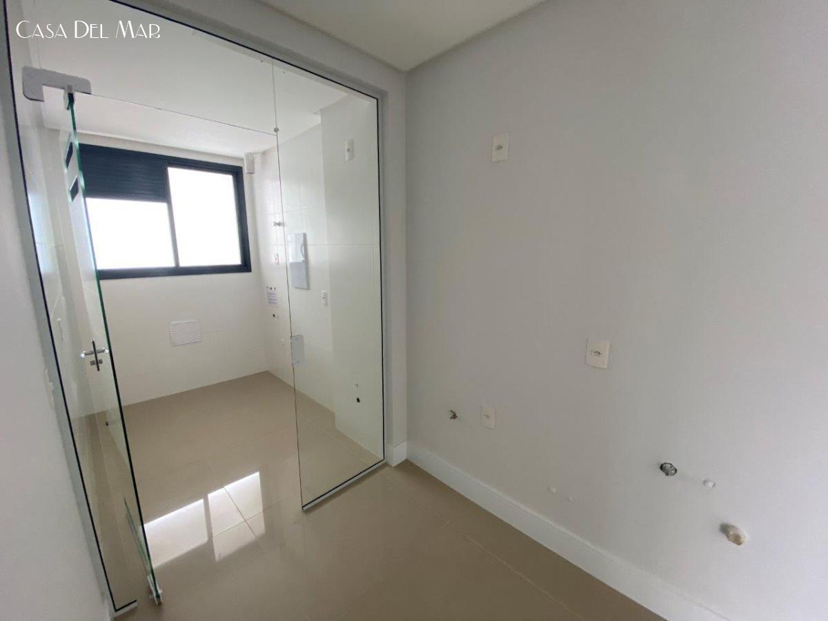 Apartamento à venda com 3 quartos, 123m² - Foto 21