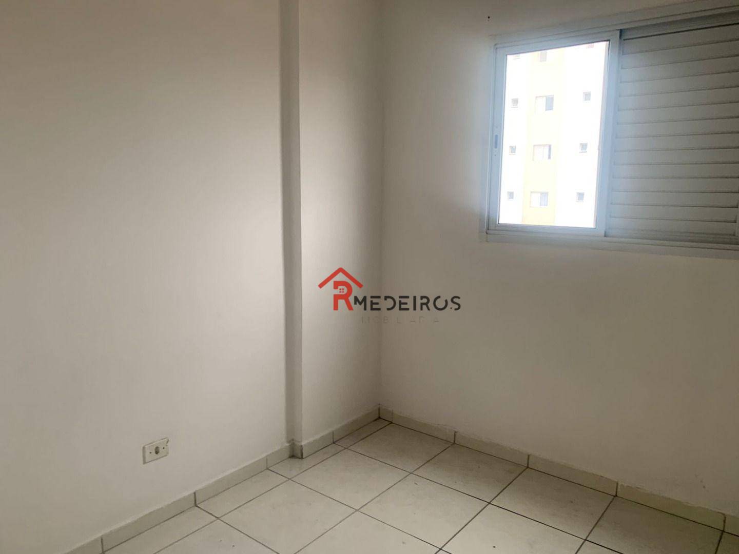 Apartamento à venda com 2 quartos, 60m² - Foto 12