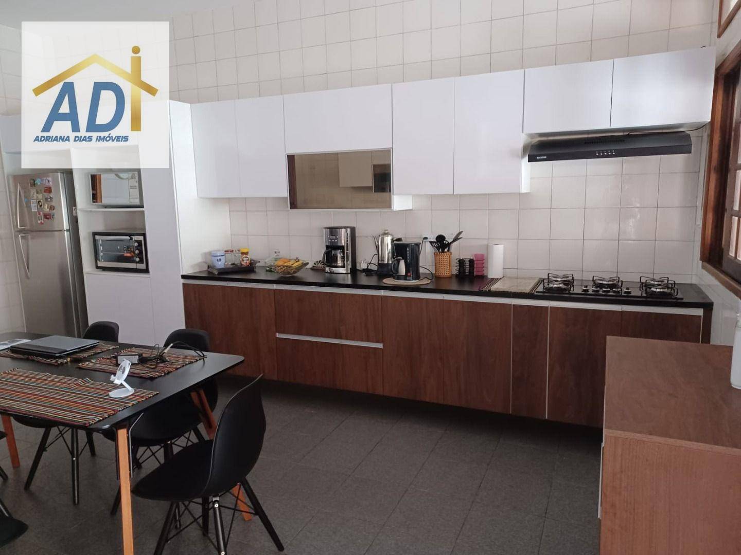 Casa à venda com 3 quartos, 290m² - Foto 11