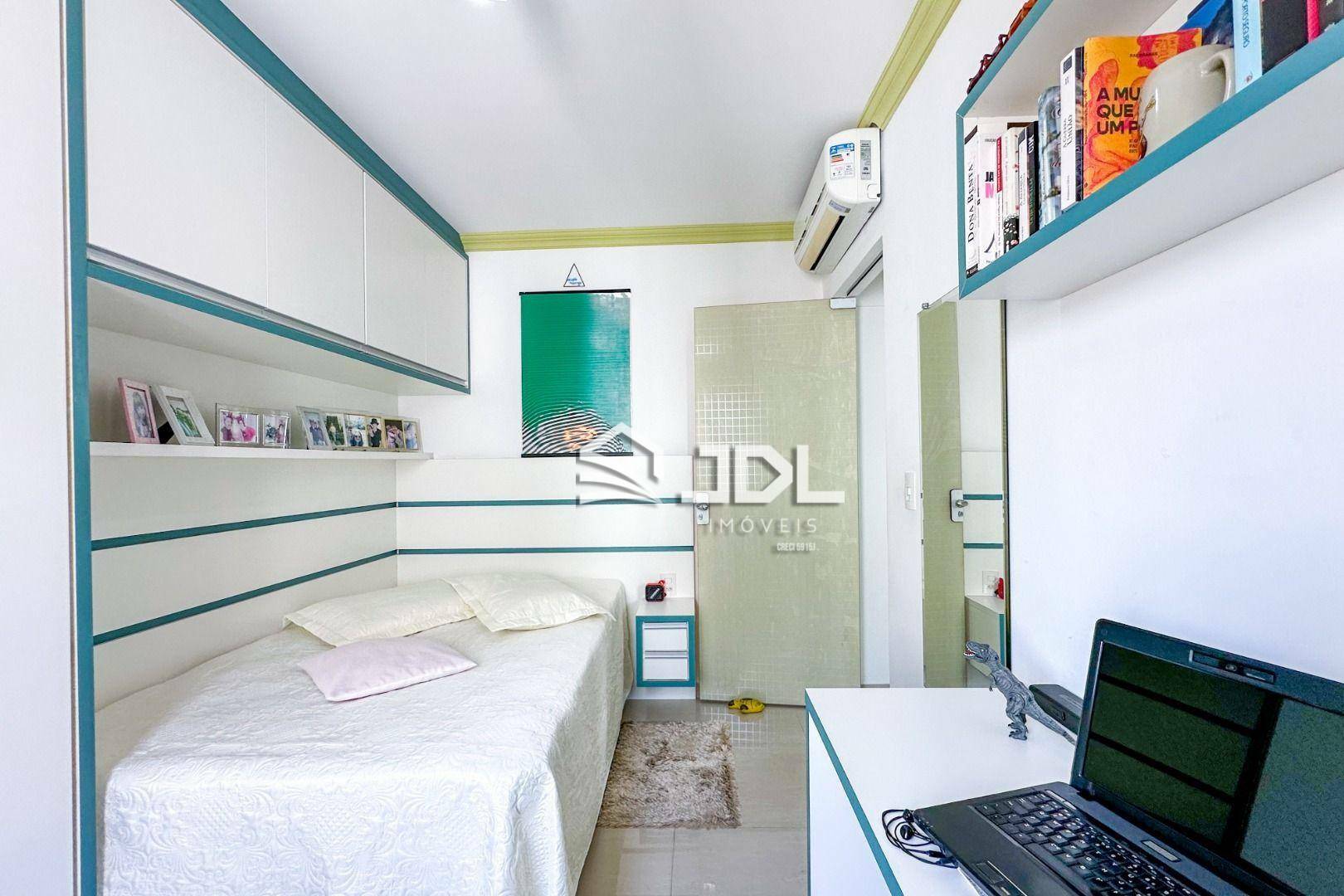 Apartamento à venda com 2 quartos, 75m² - Foto 20