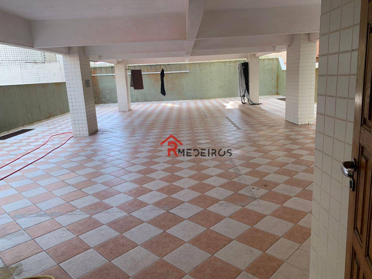 Apartamento à venda com 1 quarto, 55m² - Foto 25