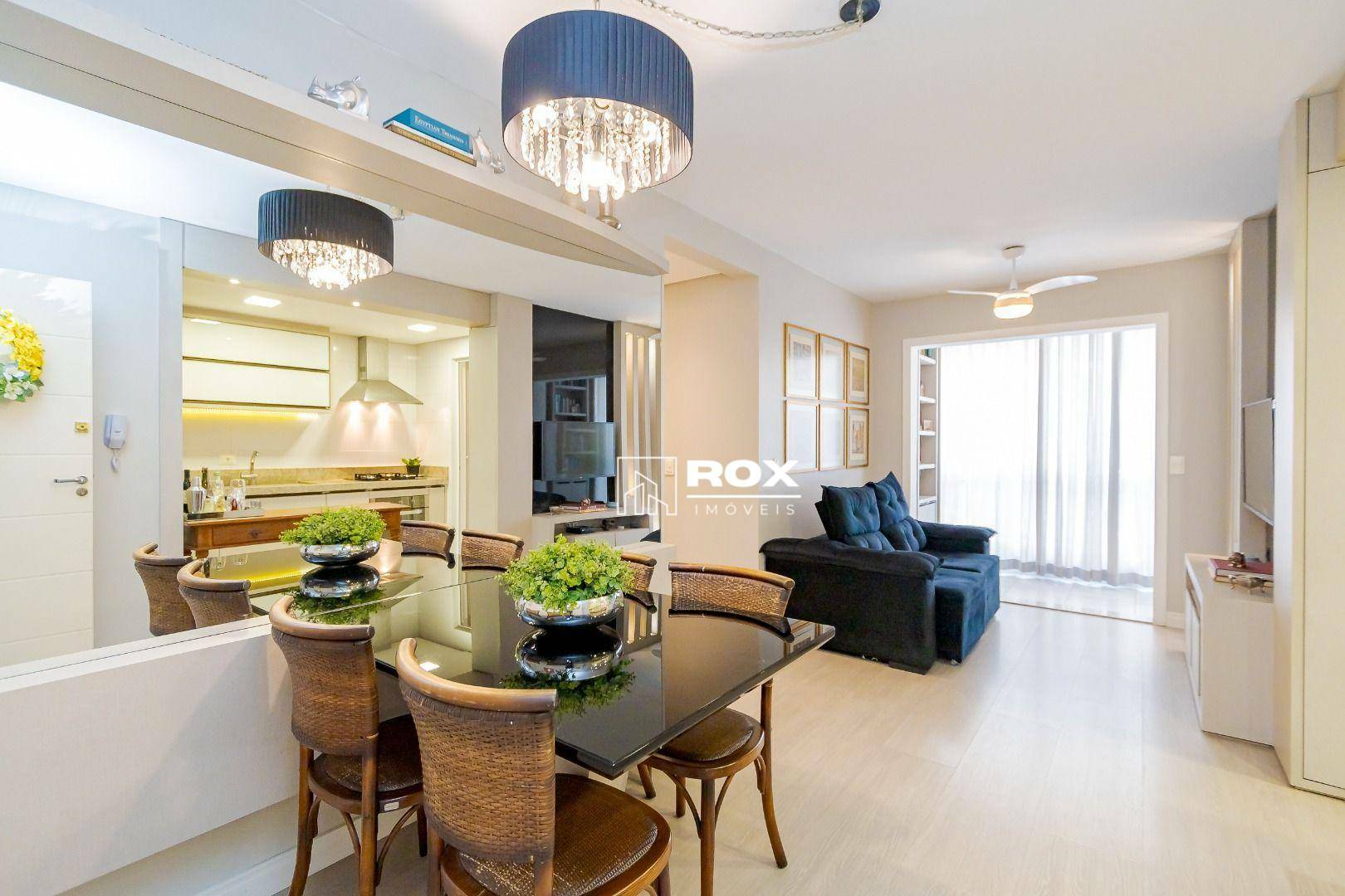 Apartamento à venda com 2 quartos, 70m² - Foto 1