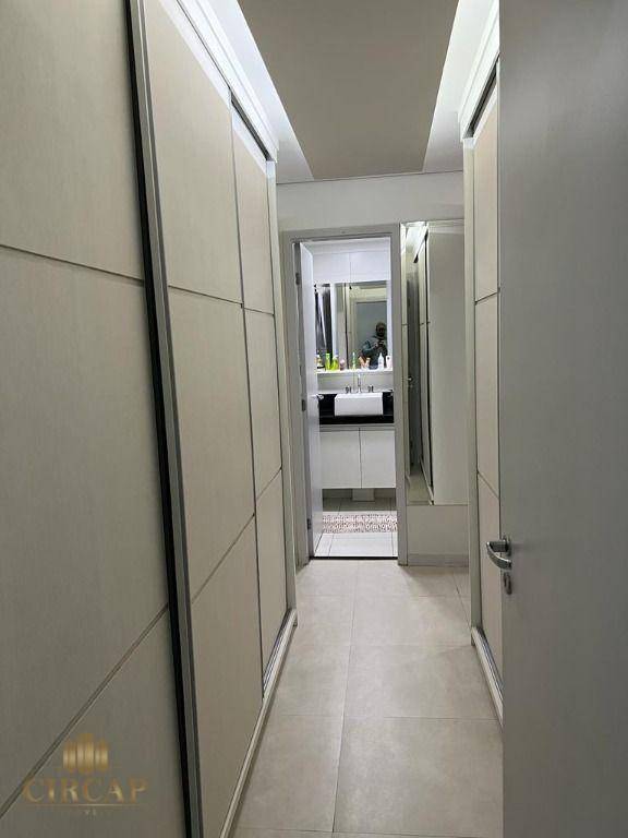 Apartamento à venda com 3 quartos, 168m² - Foto 10