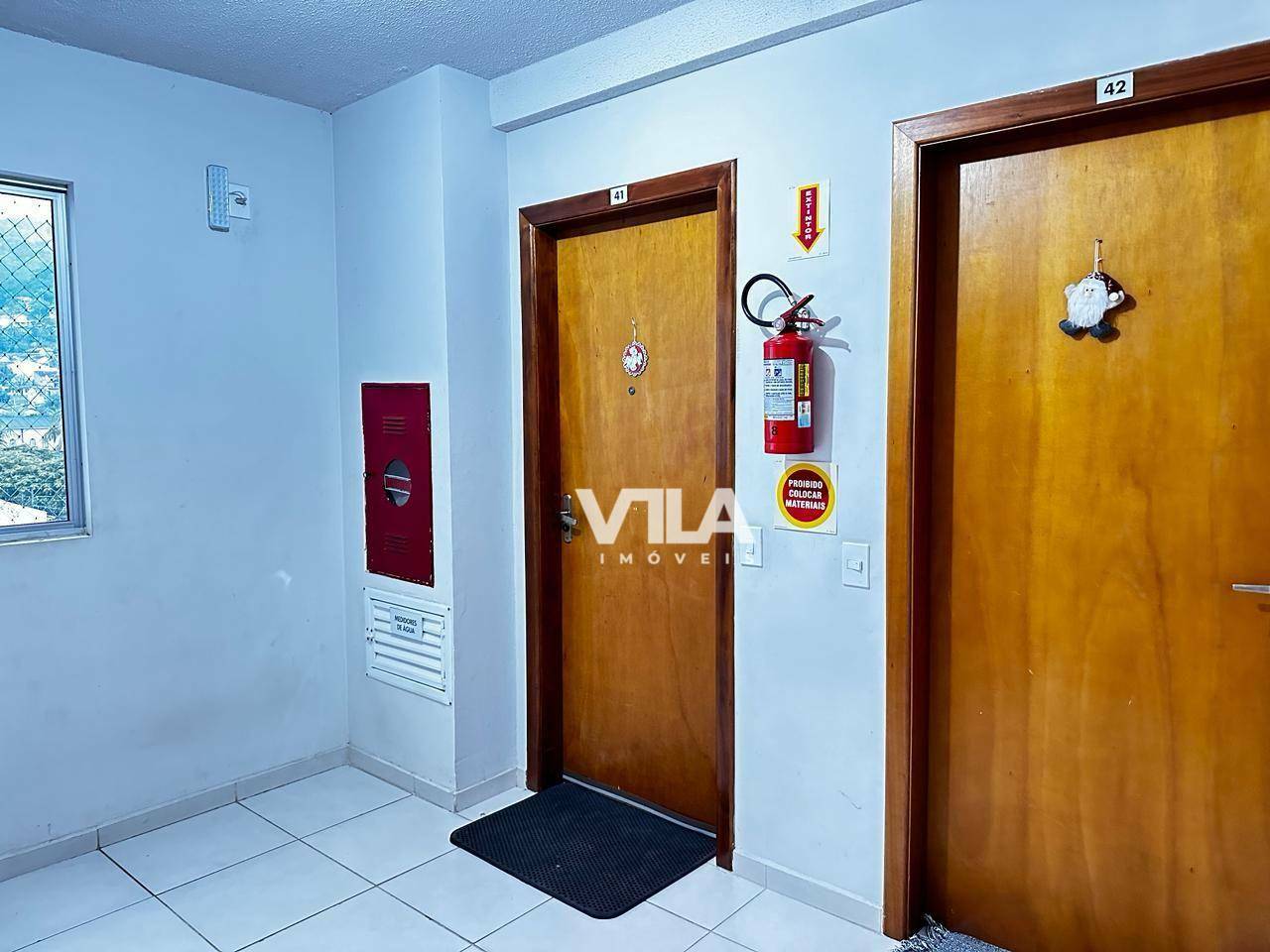 Apartamento à venda com 2 quartos, 62m² - Foto 4