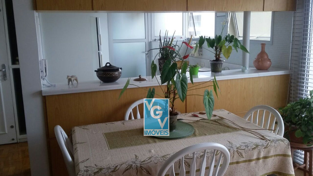 Apartamento à venda com 2 quartos, 70m² - Foto 10