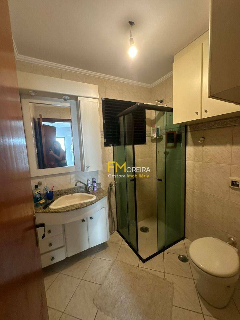 Apartamento à venda com 3 quartos, 211m² - Foto 13