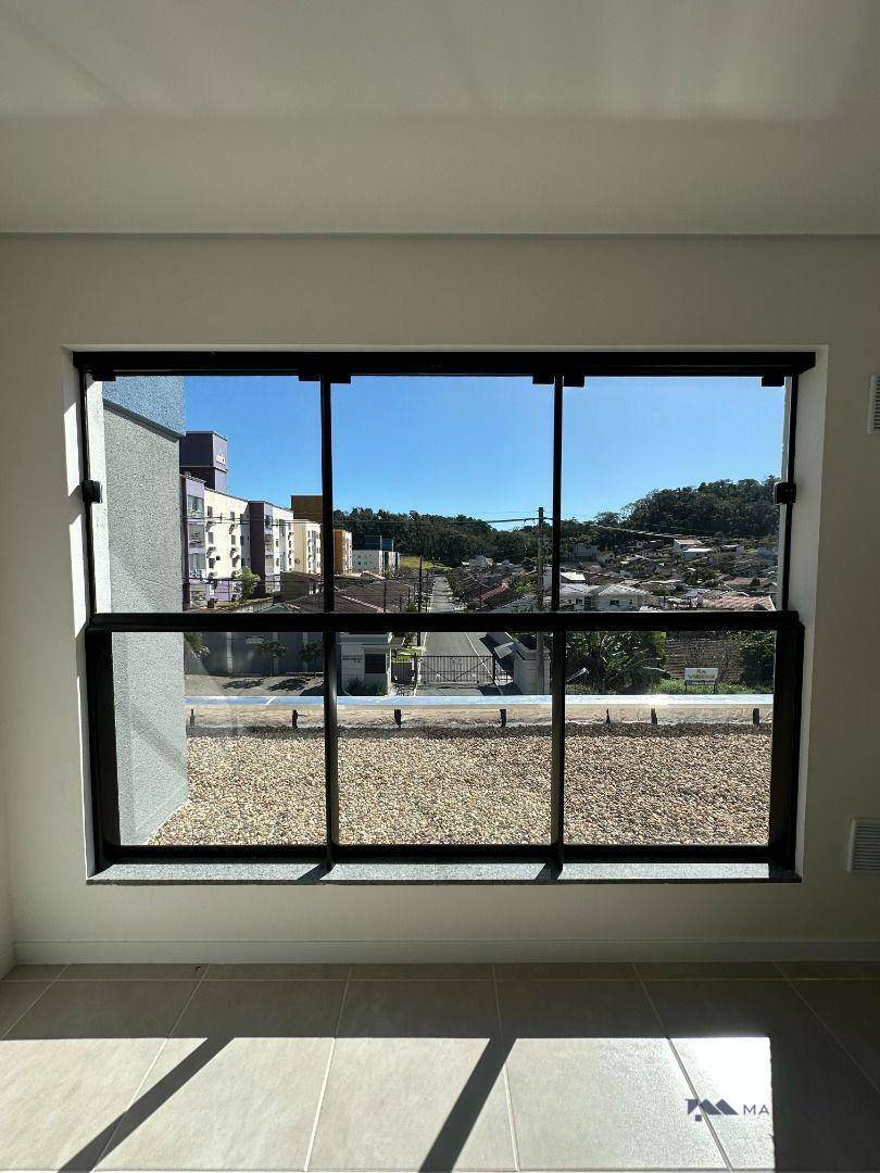 Apartamento à venda com 2 quartos, 64m² - Foto 21