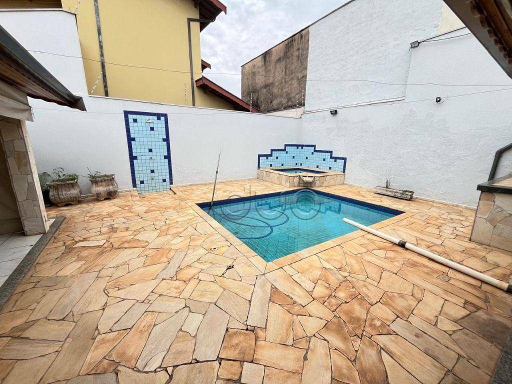 Casa à venda com 3 quartos, 200m² - Foto 40