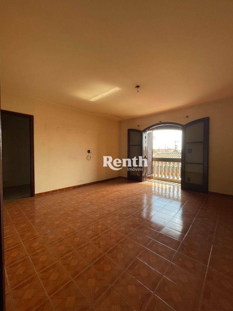 Sobrado à venda com 3 quartos, 244m² - Foto 12