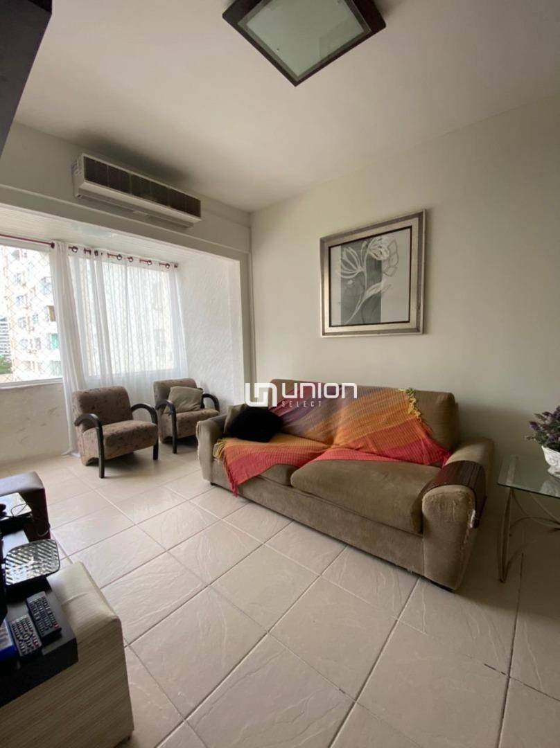 Apartamento à venda com 3 quartos, 113m² - Foto 1