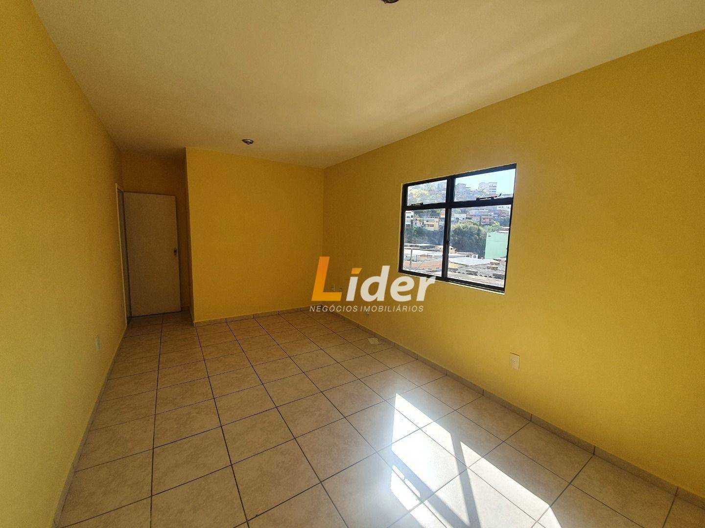 Apartamento para alugar com 3 quartos, 90m² - Foto 2