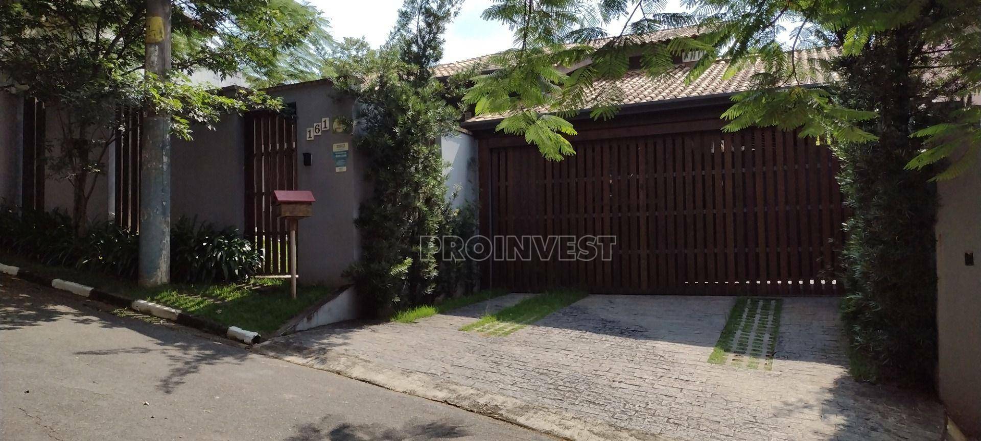 Casa à venda com 3 quartos, 239m² - Foto 1