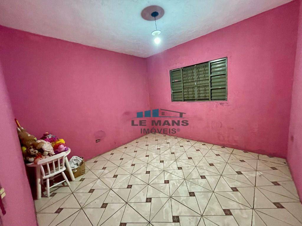 Casa à venda com 3 quartos, 200m² - Foto 9