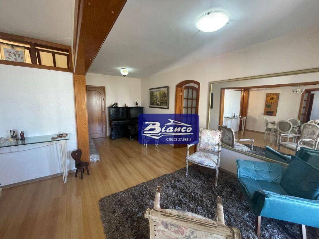 Apartamento à venda com 3 quartos, 150m² - Foto 3