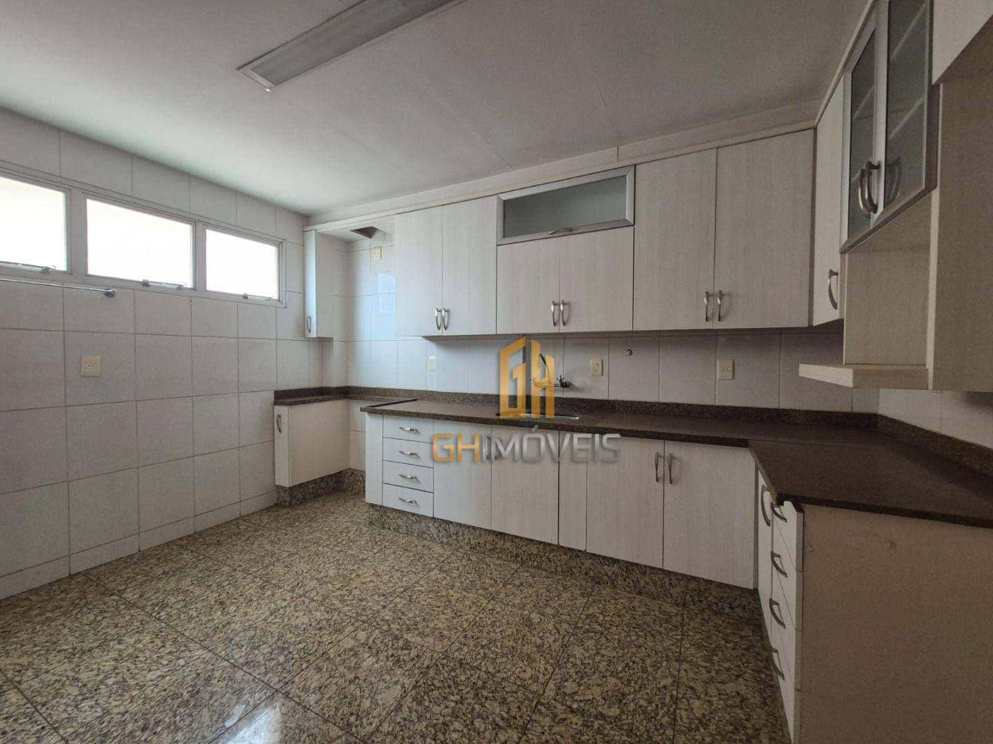 Apartamento à venda com 4 quartos, 252m² - Foto 16