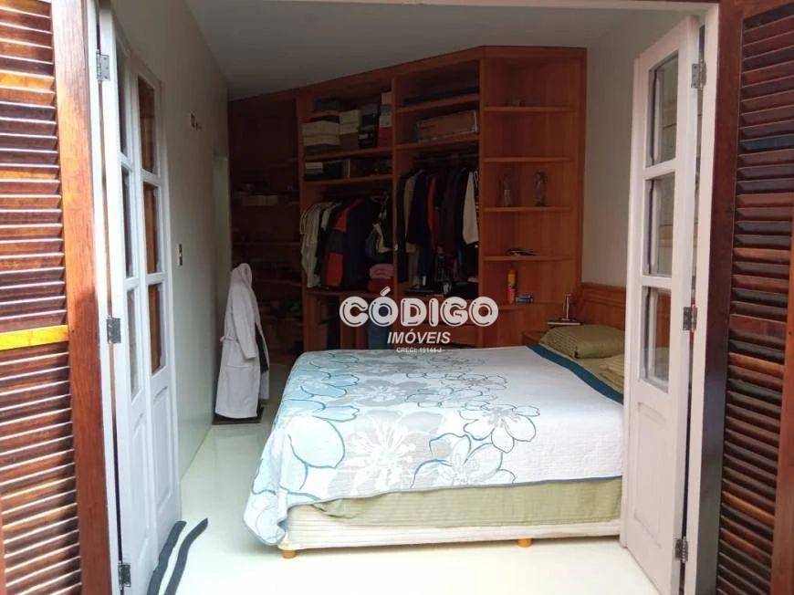 Casa à venda com 3 quartos, 326m² - Foto 11